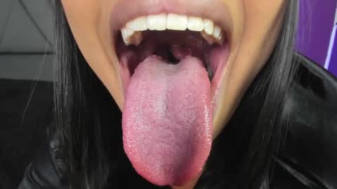 kim  online show from 02-20-25, 02:07