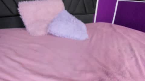 kim  online show from 02-28-25, 01:37