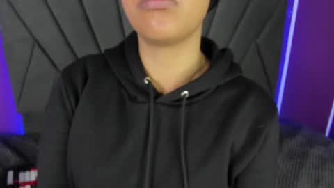 kim  online show from 03-12-25, 10:50