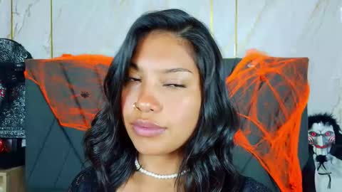 kim  online show from 10-26-25, 07:09