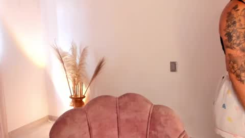 Snapshot of kim_murphy chatting on 04-05-26, 01:52 Kim Murphy online show from 04-05-26, 01:52