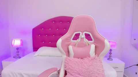 Kim online show from 02-07-26, 08:51