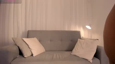 Snapshot of kim_spencer chatting on 12-17-25, 02:45 Kim online show from 12-17-25, 02:45