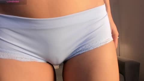 Snapshot of kim_spencer chatting on 12-22-25, 02:25 Kim online show from 12-22-25, 02:25