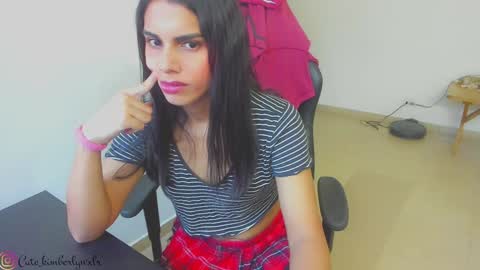 Snapshot of kim_wexler chatting on 02-06-25, 09:28 OnlyFans kimberlywexlr online show from 02-06-25, 09:28