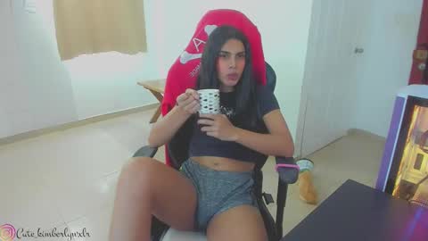 Snapshot of kim_wexler chatting on 02-11-25, 10:18 OnlyFans kimberlywexlr online show from 02-11-25, 10:18