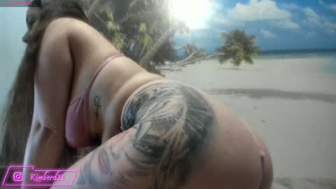 Snapshot of kimberd33 chatting on 04-16-26, 02:07 Kimmy online show from 04-16-26, 02:07