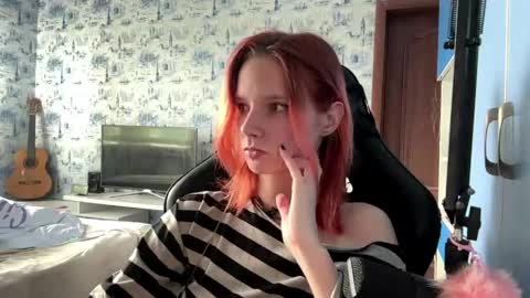 Snapshot of kimberleybiemer chatting on 06-07-26, 08:18 Mary online show from 06-07-26, 08:18