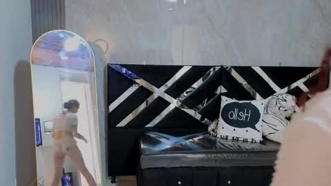 Kim online show from 02-03-26, 07:52