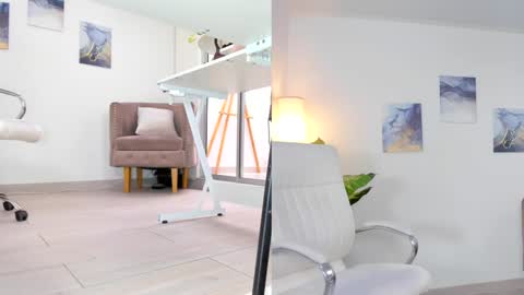 Snapshot of kimberly_hot2 chatting on 12-18-24, 07:30 Melissa online show from 12-18-24, 07:30