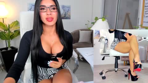 Snapshot of kimberly_hot2 chatting on 12-30-24, 10:55 Melissa online show from 12-30-24, 10:55