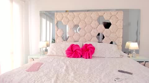 Snapshot of kimberly_hot2 chatting on 01-17-25, 08:22 Melissa online show from 01-17-25, 08:22