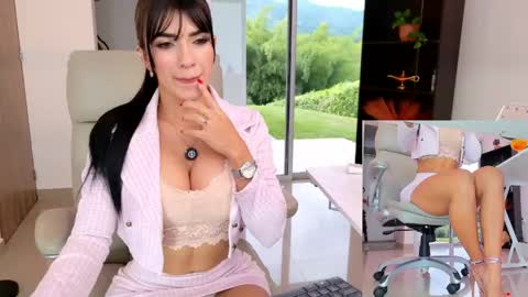 Snapshot of kimberly_hot2 chatting on 05-13-26, 08:16 Melissa online show from 05-13-26, 08:16