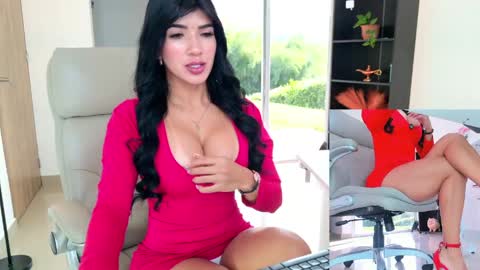 Snapshot of kimberly_hot2 chatting on 05-23-26, 01:26 Melissa online show from 05-23-26, 01:26