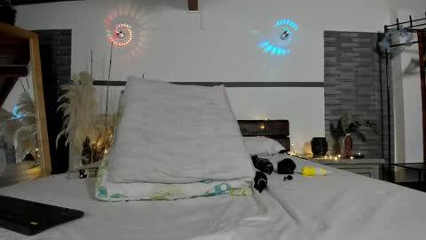 Kimberly online show from 03-02-25, 02:43