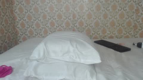 Snapshot of kimberly_perez__ chatting on 01-14-25, 02:40 Kimberly online show from 01-14-25, 02:40