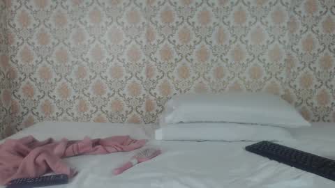 Snapshot of kimberly_perez__ chatting on 01-19-25, 11:00 Kimberly online show from 01-19-25, 11:00