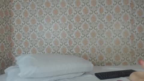 Snapshot of kimberly_perez__ chatting on 02-21-25, 02:28 Kimberly online show from 02-21-25, 02:28