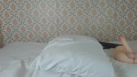 Snapshot of kimberly_perez__ chatting on 02-28-25, 02:31 Kimberly online show from 02-28-25, 02:31