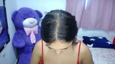 Snapshot of kimberly_slim chatting on 09-29-25, 11:37 Kim online show from 09-29-25, 11:37