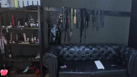  KIMBERLY SWAN  online show from 11-23-25, 03:34