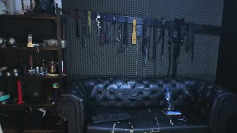 Snapshot of kimberly_swan_ chatting on 05-21-26, 08:27 KIMBERLY SWAN online show from 05-21-26, 08:27