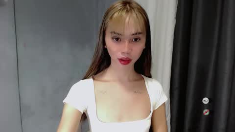 Snapshot of kimberly_tart chatting on 12-15-24, 12:51 Kimberly online show from 12-15-24, 12:51