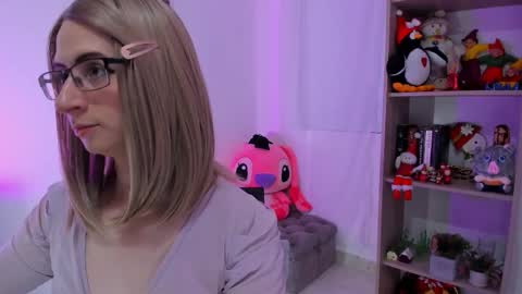 kimberly_thonson online show from 12-18-25, 03:18