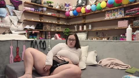 kimberlycaprice online show from 02-06-25, 04:25