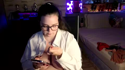 Snapshot of kimberlycaprice chatting on 03-19-26, 08:46 kimberlycaprice online show from 03-19-26, 08:46