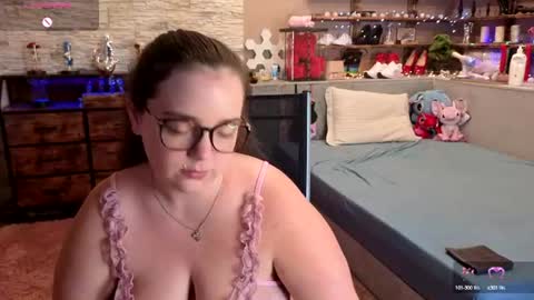 Snapshot of kimberlycaprice chatting on 06-10-26, 07:07 kimberlycaprice online show from 06-10-26, 07:07