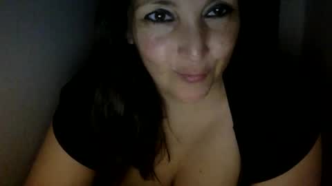 Snapshot of kimberlylynn chatting on 01-27-25, 10:38 KimberlyLynn online show from 01-27-25, 10:38