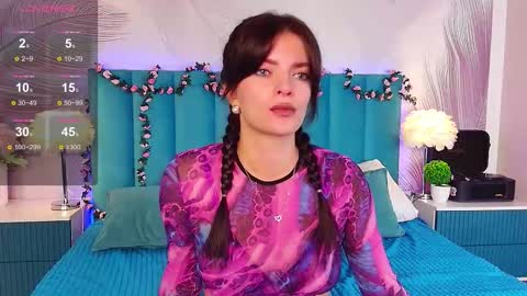 Snapshot of kimberlyy77 chatting on 09-11-25, 07:52 Kim online show from 09-11-25, 07:52