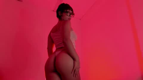 Snapshot of kimblair_ chatting on 01-14-26, 11:38 Kim online show from 01-14-26, 11:38