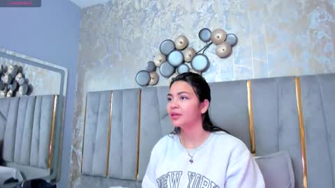  KIM  online show from 12-21-25, 03:35