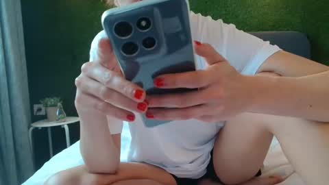 Kim  online show from 02-03-26, 02:33