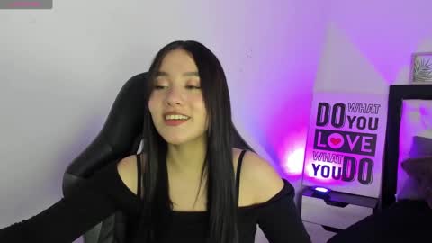 kimgarcez online show from 09-18-25, 08:33