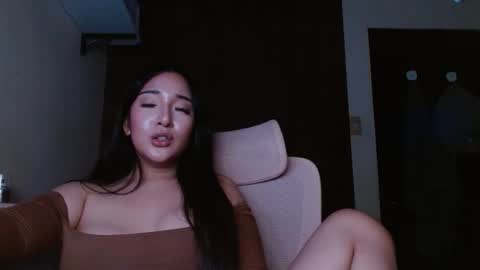 Snapshot of kimhugeisforyou chatting on 04-13-26, 06:46 Siobe Lim online show from 04-13-26, 06:46