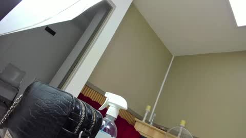 kimi_ivy online show from 01-17-25, 04:39