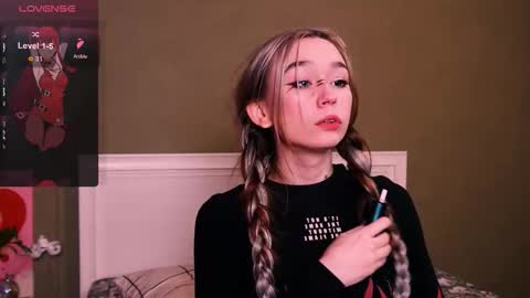 Snapshot of kimiko_luv chatting on 11-27-25, 06:10 Kimiko online show from 11-27-25, 06:10