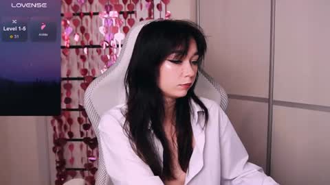 Snapshot of kimiko_luv chatting on 07-25-26, 11:30 Kimiko online show from 07-25-26, 11:30