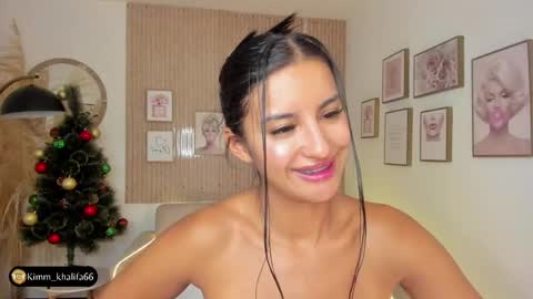 Snapshot of kimm_khalifa chatting on 12-20-24, 03:03 Kim online show from 12-20-24, 03:03