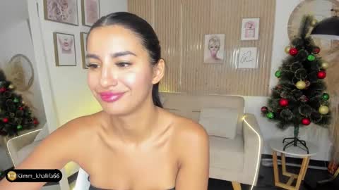 Snapshot of kimm_khalifa chatting on 12-21-24, 08:21 Kim online show from 12-21-24, 08:21