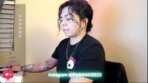 Snapshot of kimmiakiss22 chatting on 12-10-24, 04:45 Kimmi online show from 12-10-24, 04:45