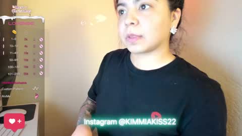 Snapshot of kimmiakiss22 chatting on 12-13-24, 07:04 Kimmi online show from 12-13-24, 07:04