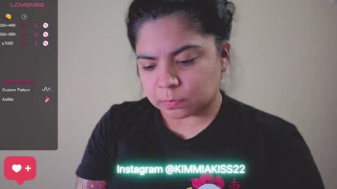 Snapshot of kimmiakiss22 chatting on 01-06-25, 02:04 Kimmi online show from 01-06-25, 02:04