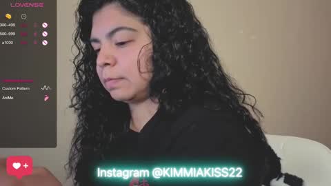 Snapshot of kimmiakiss22 chatting on 01-08-25, 11:52 Kimmi online show from 01-08-25, 11:52