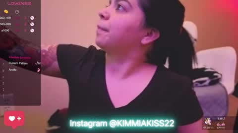 Snapshot of kimmiakiss22 chatting on 01-18-25, 06:13 Kimmi online show from 01-18-25, 06:13