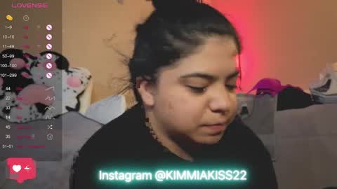 Snapshot of kimmiakiss22 chatting on 02-08-25, 05:18 Kimmi online show from 02-08-25, 05:18