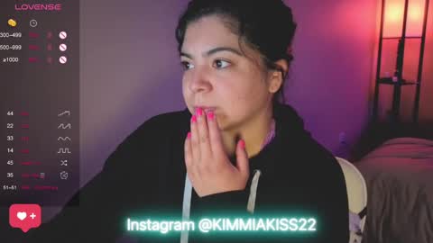 Snapshot of kimmiakiss22 chatting on 02-11-25, 06:08 Kimmi online show from 02-11-25, 06:08